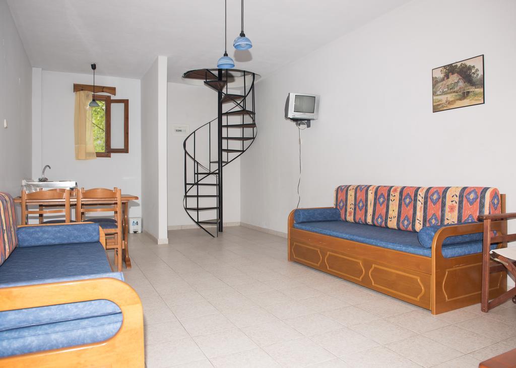 Morfoula Aparthotel Vaterá Szoba fotó