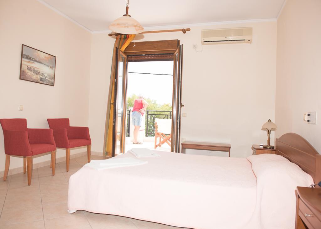 Morfoula Aparthotel Vaterá Szoba fotó