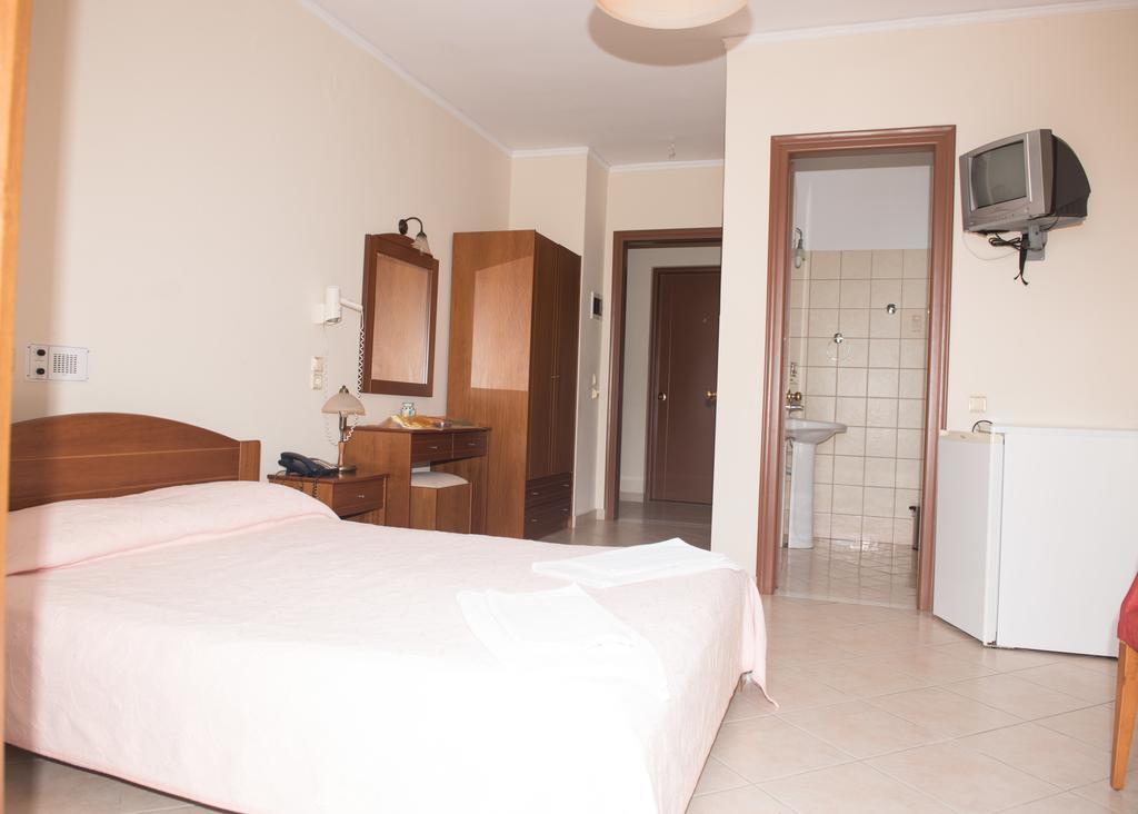 Morfoula Aparthotel Vaterá Szoba fotó
